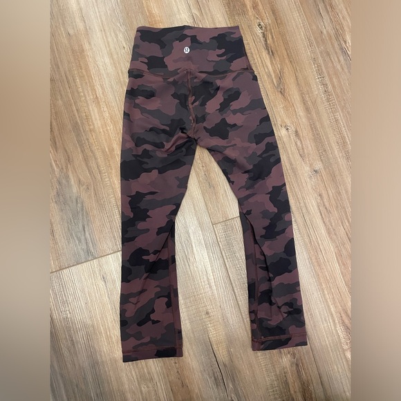 Lululemon Wunder Train 23” - Picture 2 of 2